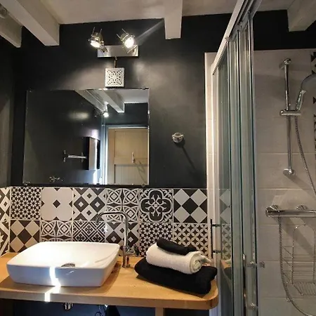 Hébergement de vacances Superbe 8/16 Personnes, Saint Lary *