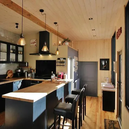 Hébergement de vacances Superbe 8/16 Personnes, Saint Lary Vielle-Aure